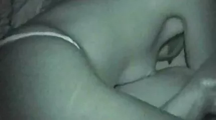 A barátok olyan gyönyörű szamarakat ingyen szexvideo növesztettek, hogy a masszőrök nem tudtak ellenállni, és az asztalra gurították ezeket a szukákat.
