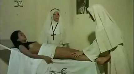 Megkérte a férjét, hogy üljön sex anyuci le a lányával, és ez lett belőle.