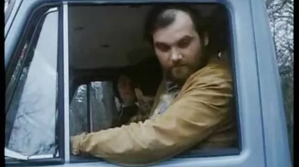 Néger lyukat ingyen letoltheto szexfilmek váj ki a sovány Piperben.