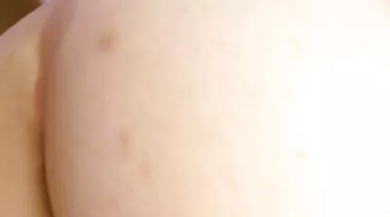 Baztunk a húgommal - egy pisyun anya lánya leszbi véletlenül felkelt!.